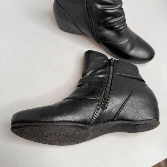 Baretraps Shera Bootie Women’s Size 8M Black Ankle Boots 1.5” Heel Comfort - Picture 8 of 16